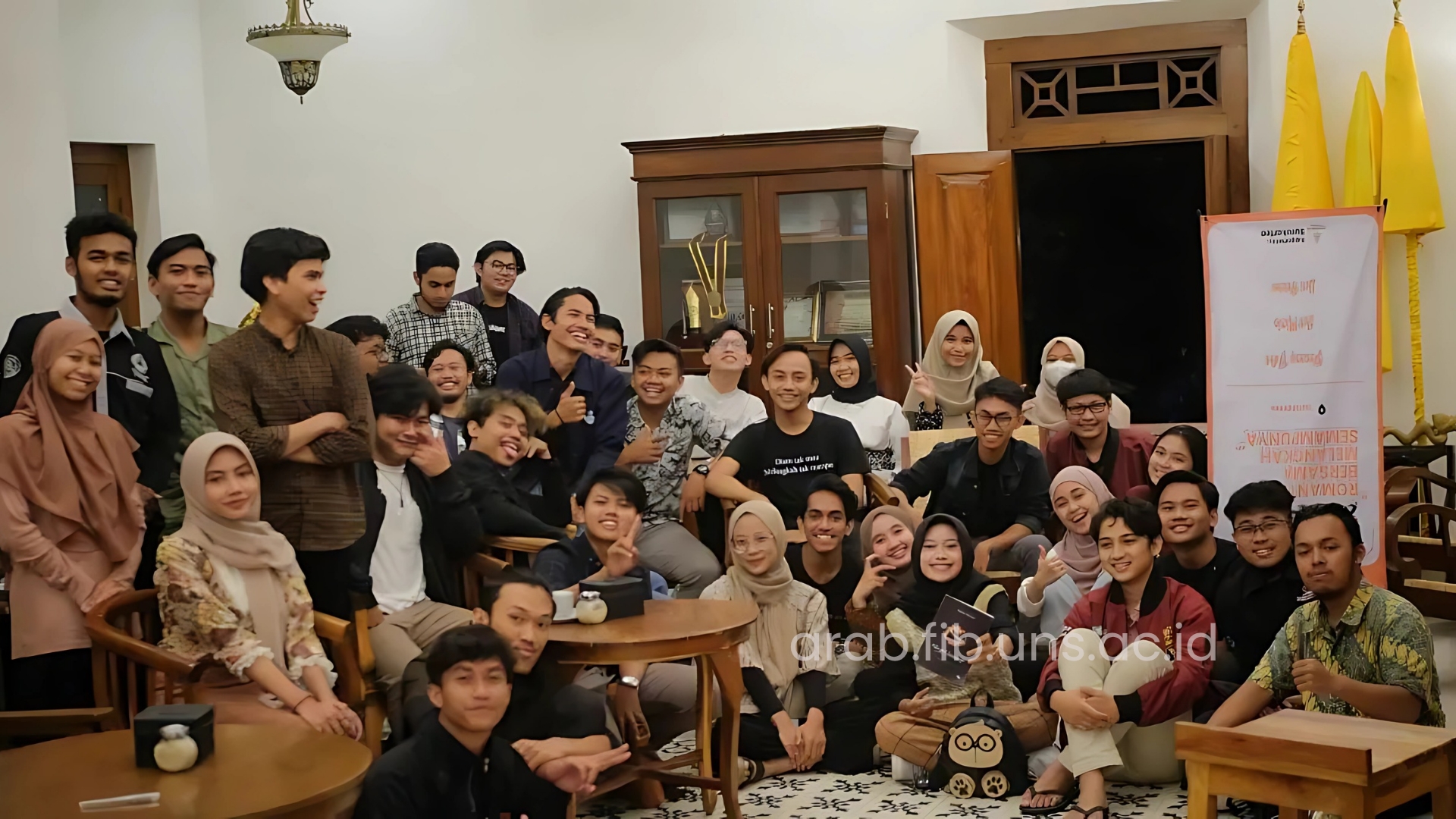 Zufar Alfaruqi: Dari Sastra Arab UNS, Hingga Tembus Toko Buku Terbesar Se-Indonesia