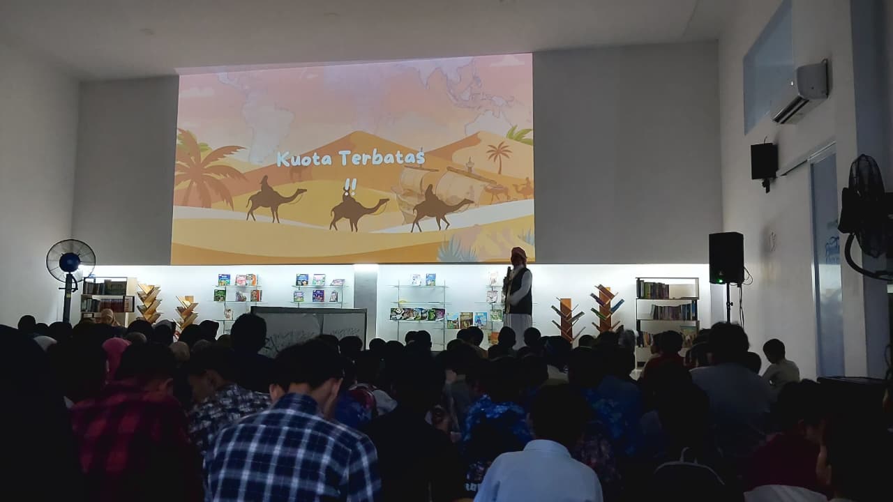 Ajak Siswa Mengenal Tokoh Islam, Mahasiswa Sastra Arab UNS Adakan Storytelling Imersif