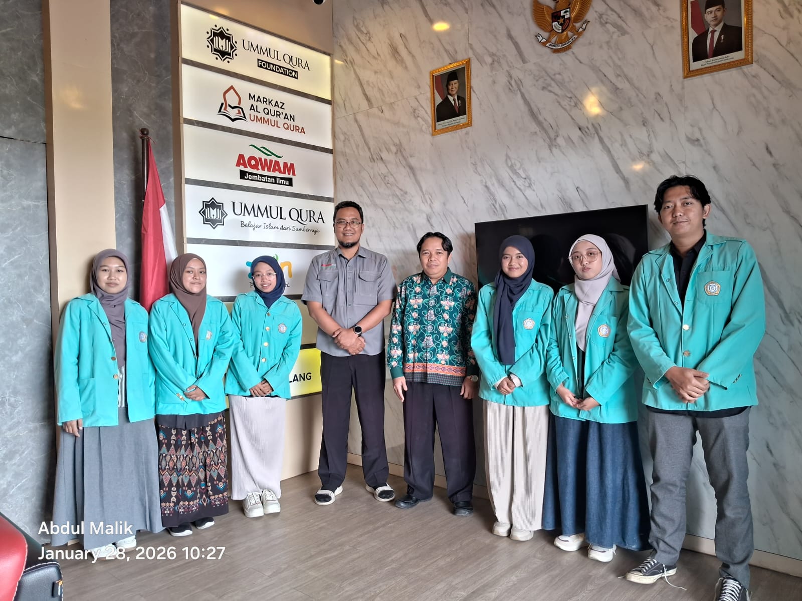 Dosen Sastra Arab UNS Monitoring Magang Mahasiswa di Penerbit Aqwam